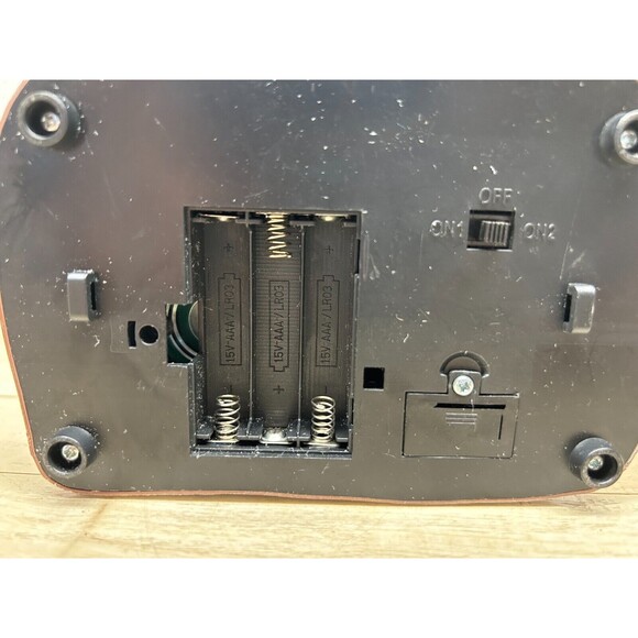 Unbranded Cristmas Village Gift Shop Battery Operaitnig Figurine Tested - Picture 9 of 10